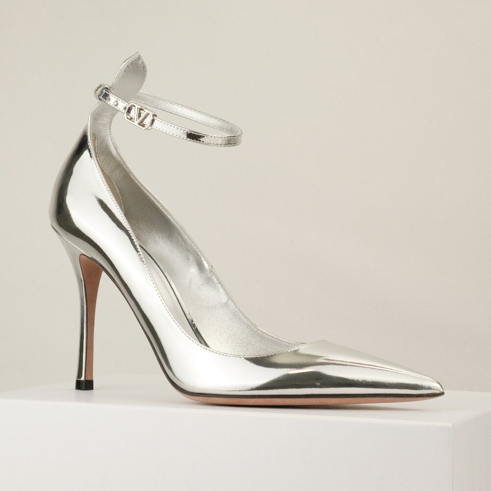 Valentino Garavani Tan-Go 100 Silver Patent Leather Ankle Strap Pumps, EU 40